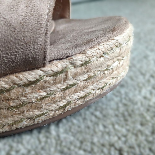 Migato women's sandals like new, beige espadrille platform size 38