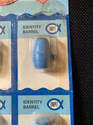 Ταυτότητα ζώων καινούργια για σκύλο ή γάτα με χαρτάκι στοιχείων