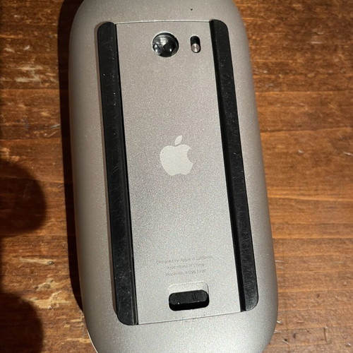 Apple Mouse A1296 used with rechargeable Varta batteries