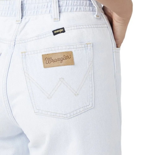 Wrangler Comfy Mom denim shorts, ice blue, W28