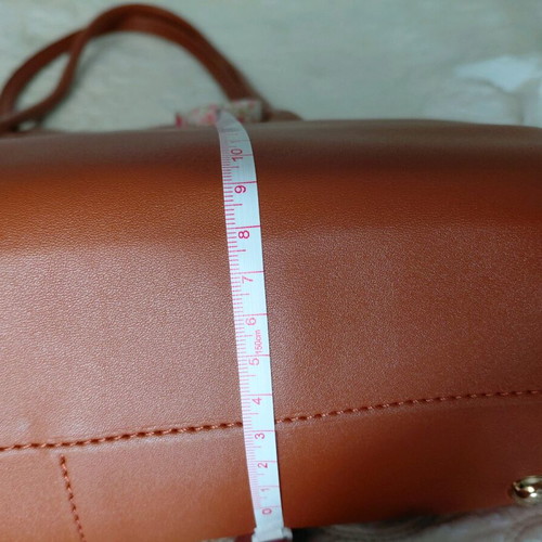 Tote shoulder bag like new, brown tan