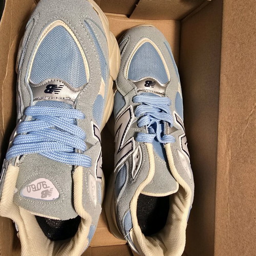 New Balance 9060 sports shoes like new, blue and cream