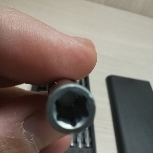 Small screwdrivers set with 24 bits new in case
