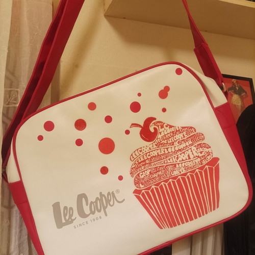 Vintage original Lee Cooper shoulder bag new, white and pink