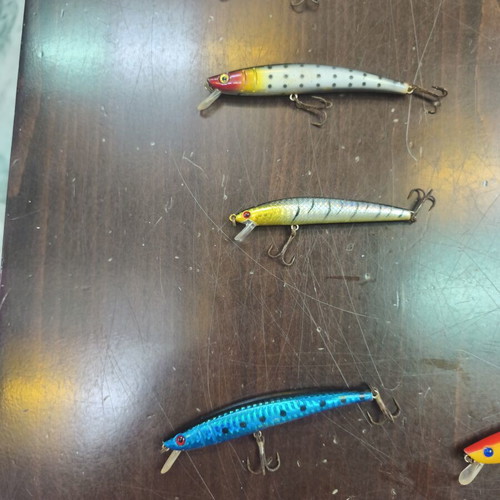 Artificial fishing lures used, pack of 18 for spinning