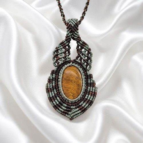 Handmade macrame necklace with tiger's eye