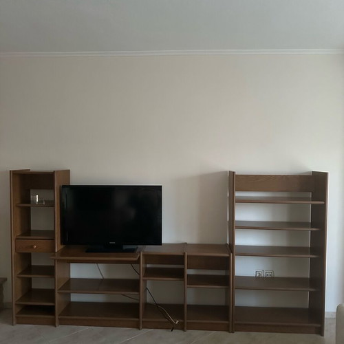 Έπιπλο τηλεόρασης με βιβλιοθήκη σαν καινούργιο
