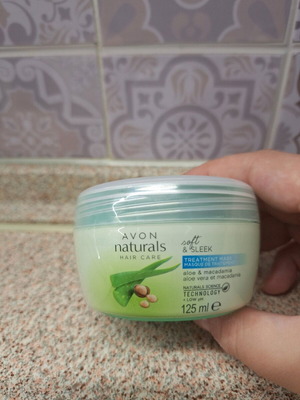 Avon Naturals hair mask 125ml with aloe vera and macadamia new