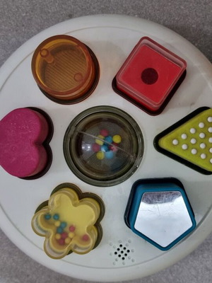 Electric toy used with lights