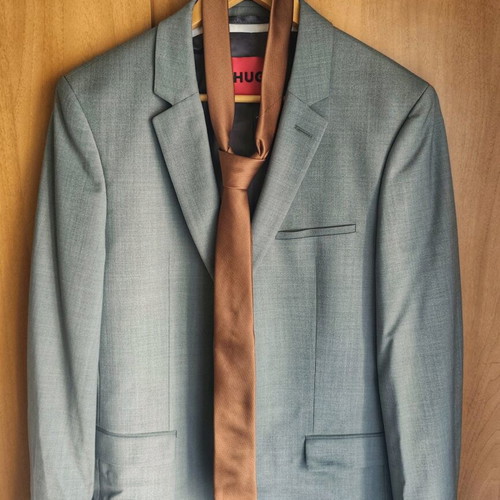 Hugo Boss men's suit like new, Extra Slim Fit, gray