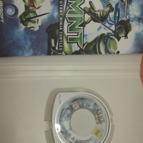 TMNT PSP game like new