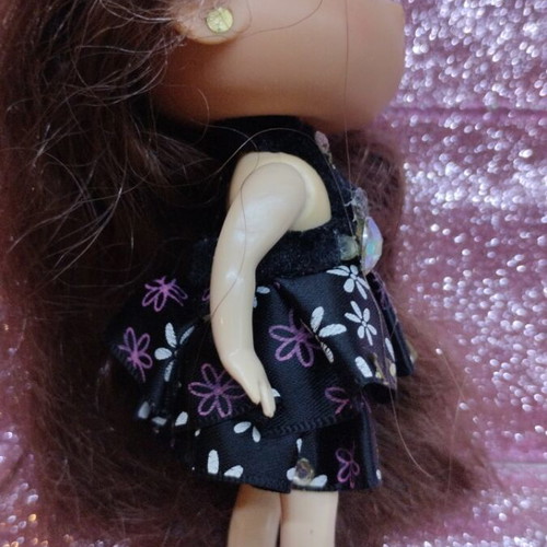 Ddung collectible doll from North Korea like new