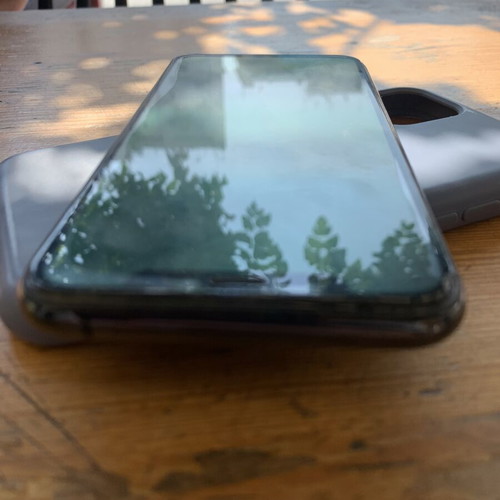 Apple iPhone 11 Pro 64GB smartphone