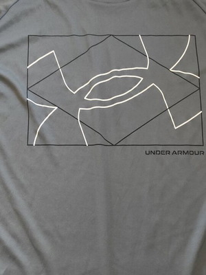 T-shirt Under Armour XL μεταχειρισμένο, χρώμα γραφίτη
