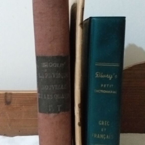 Set of 3 used French books