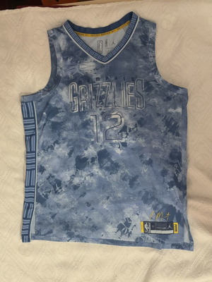 Ja Morant Creators In Paint Limited Edition Jersey like new
