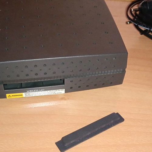 Zyxel Prestige 652H-33 router used