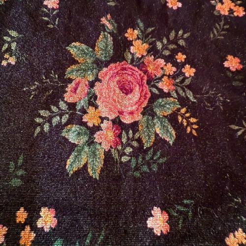 Velvet sleeveless blouse Stradivarius like new, black with colorful flowers