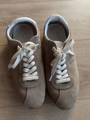 Iris athletic shoes size 39 used, beige-brown