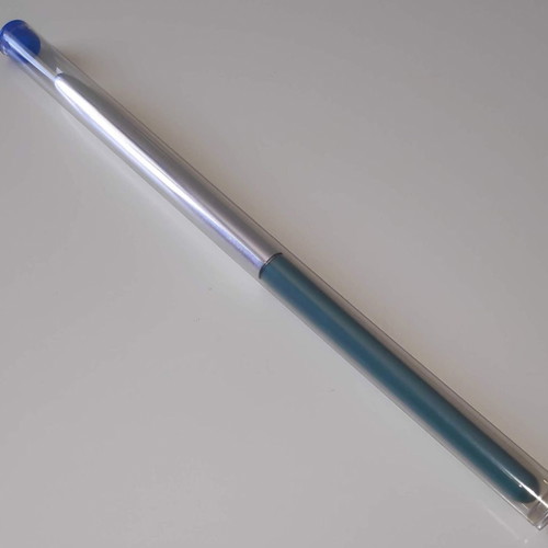 Oval acrylic and 3D brush with cap, green wooden handle
