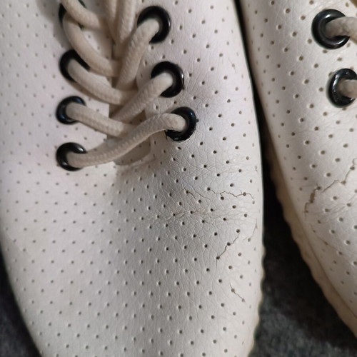Skede V women's casual shoes used, white and black, size 39