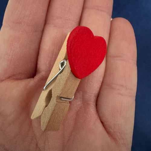 Mini decorative clothespins like new, set of 34 pieces