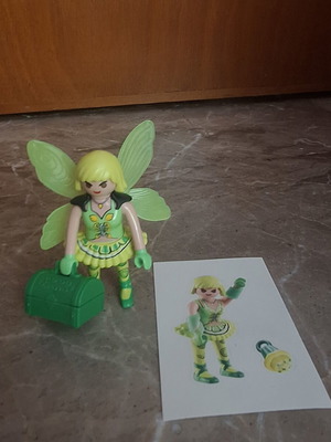 Playmobil Figures Series 10 Girls with yellow cupcake and lemon suitcase