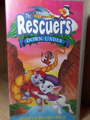 The Rescuers Down Under VHS like new, no subtitles