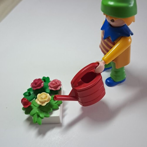 Playmobil garden gnome