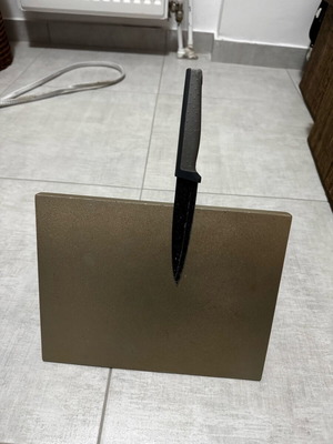 Magnetic knife holder like new