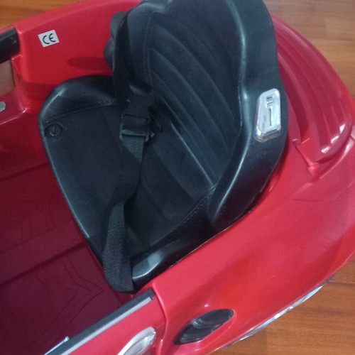 Electric 12V Porsche kids car like new