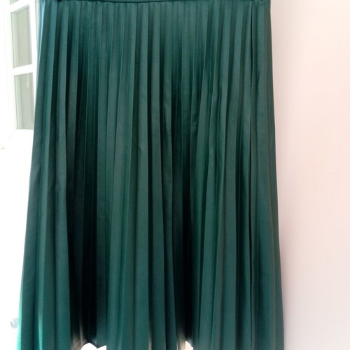 Women's pleated skirt with leather texture new, elastic waist, medium-large