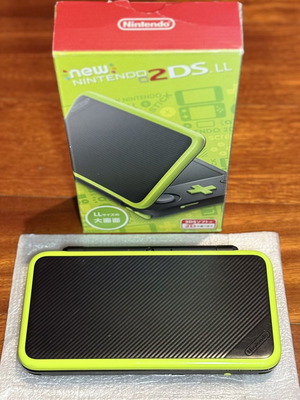 Nintendo 2DS XL Lime x Black σαν καινούργιο με custom firmware και παιχνίδια