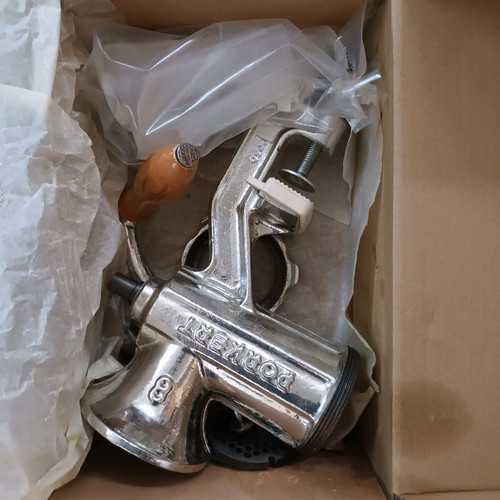 Porkert meat mincer number 8 like new
