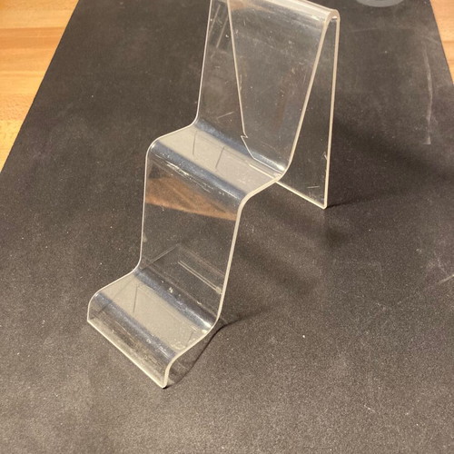 Plexiglass bases like new, set of 23 pieces