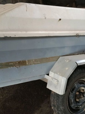 Trailer luggage box used with papers