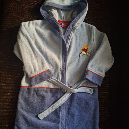Disney boys' robe size 6, fleece fabric