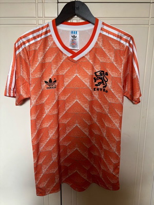 Football jersey of Netherlands national team collectible, like new