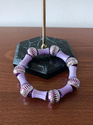 Purple 00s bracelet new in excellent condition