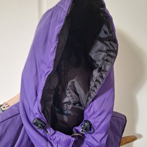 Benetton purple sleeveless jacket like new unisex