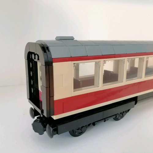 Trans Europe Express train like new, 2230 pieces, 130 cm length