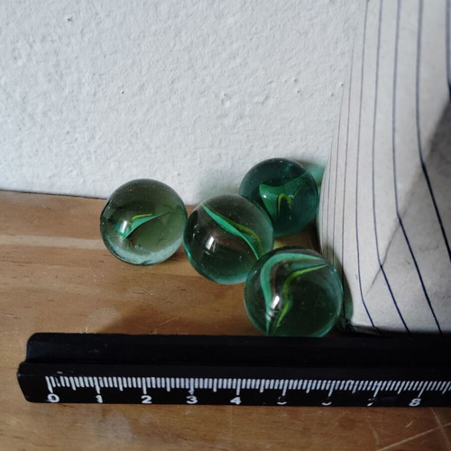 Glass marbles new from the 80s, box of 25, large size