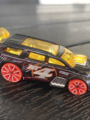 Hotwheels 1/64 Nitro Tailgater παιχνίδι αυτοκίνητο Mattel 2014