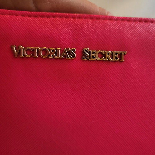 Victoria's Secret toiletry bag, fuchsia pink