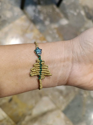 Macrame bracelet Christmas tree new, green and gold