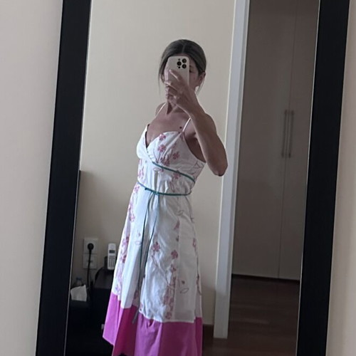 BCBG Maxazria Y2K dress like new, Summer Roberts The O.C. style