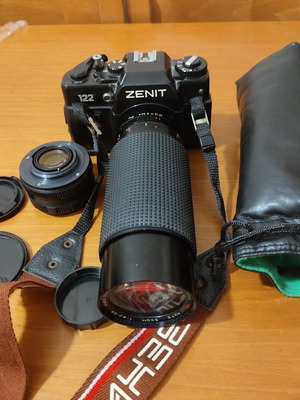 Φωτογραφική μηχανή Zenit-122 και τηλεφακός GOKO MC 60-300mm μεταχειρισμένα