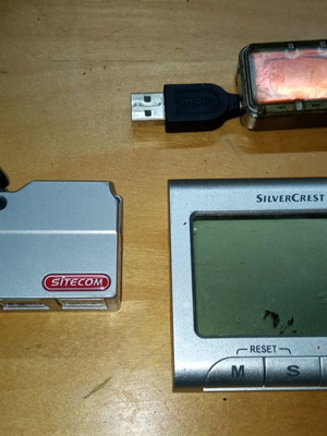 Πολυμπριζό USB, παλιό MP3 και χρονόμετρο μεταχειρισμένα