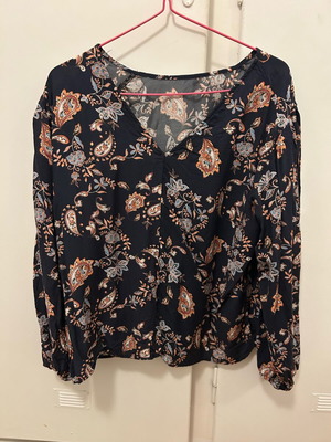 Blouse blue with lachouri pattern like new