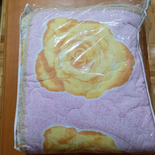 Quilt set with sheets and pillowcases, printed and denim sides